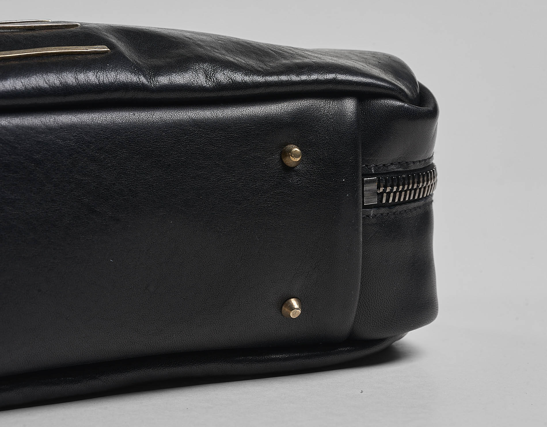 daniele basta leather and silver bags - DETAIL 2